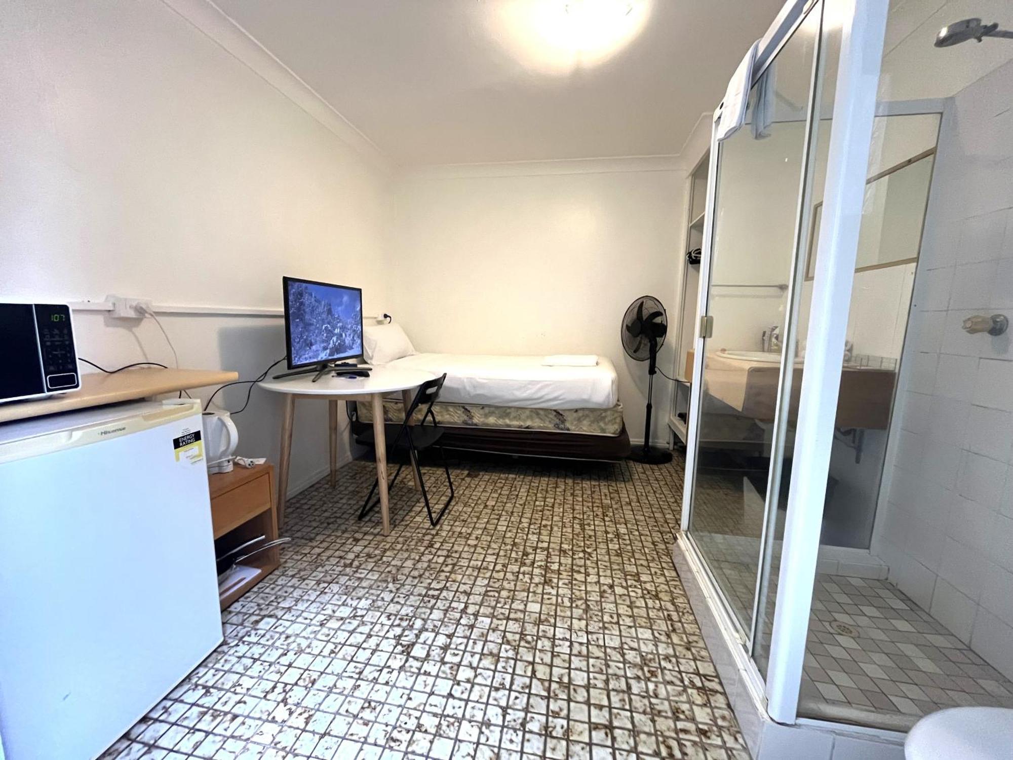 Browns Broadbeach Gold Coast Exterior photo